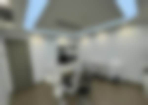 广东省格鲁纳特医生技术成熟吗？当然！他经验超10年，擅疑难种植与美学修复！ 