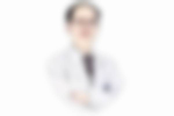 诊疗特色总结:周开晶医生的眼科诊疗理念